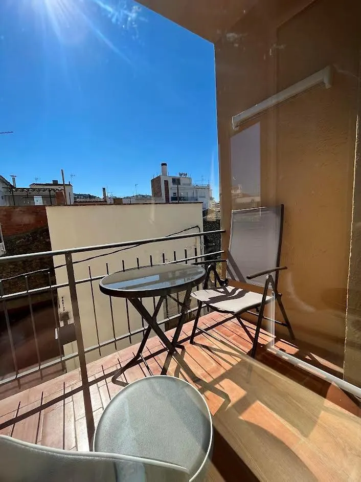 Appartement Moderne Centre Ville 50 Metres De La Mer Rosas Roses