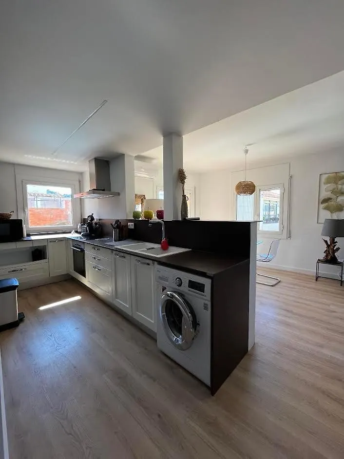Appartement Moderne Centre Ville 50 Metres De La Mer Rosas 0*, Roses Espagne