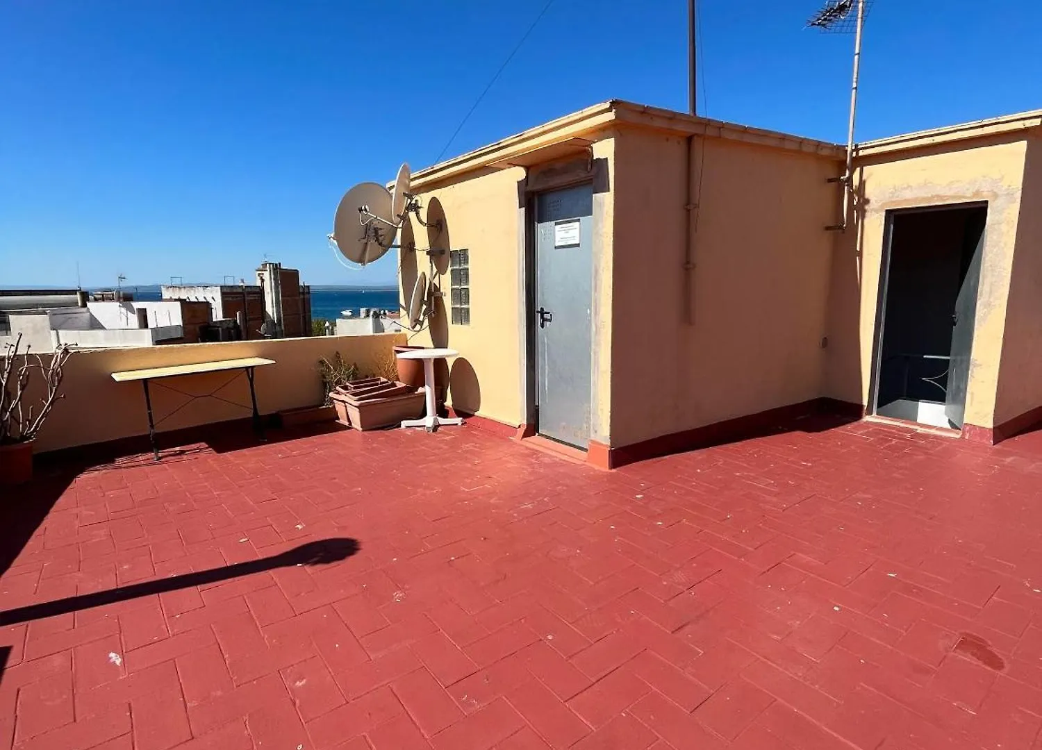 Appartement Moderne Centre Ville 50 Metres De La Mer Rosas Roses